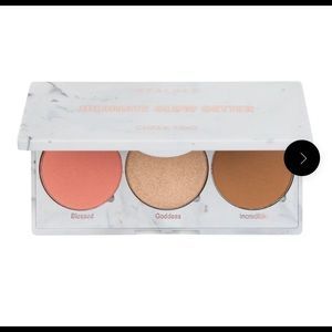 Realher ultimate glow getter face palette